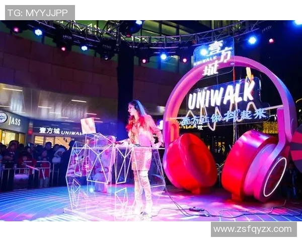 球迷连夜排队争抢限量版球衣 热情场面堪比演唱会盛况